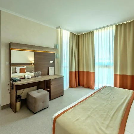 Festa Panorama Hotel 4*